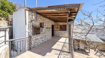 Detached Villa For Sale  in  Salamiou