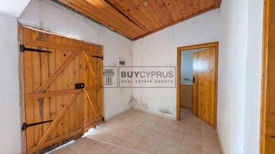 Detached Villa For Sale  in  Salamiou