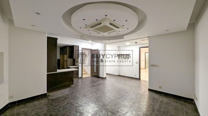 Image No.21-Villa de 4 chambres à vendre à Agios Athanasios