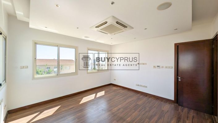 Image No.25-Villa de 4 chambres à vendre à Agios Athanasios