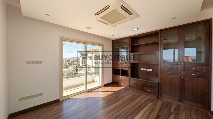 Image No.31-Villa de 4 chambres à vendre à Agios Athanasios