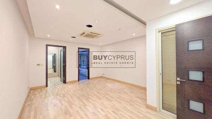 Image No.35-Villa de 4 chambres à vendre à Agios Athanasios