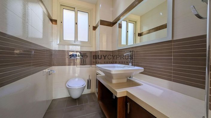 Image No.37-Villa de 4 chambres à vendre à Agios Athanasios