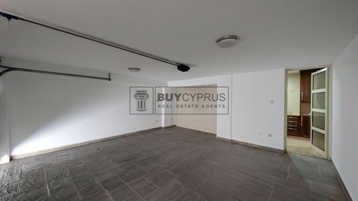 Image No.45-Villa de 4 chambres à vendre à Agios Athanasios