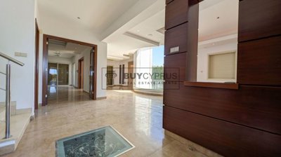 Detached Villa For Sale  in  Agios Athanasios