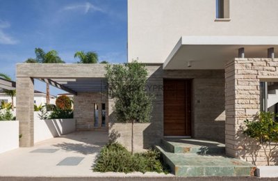 Detached Villa For Sale  in  Emba