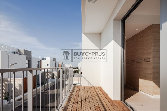 Image No.9-3 Bed Villa for sale