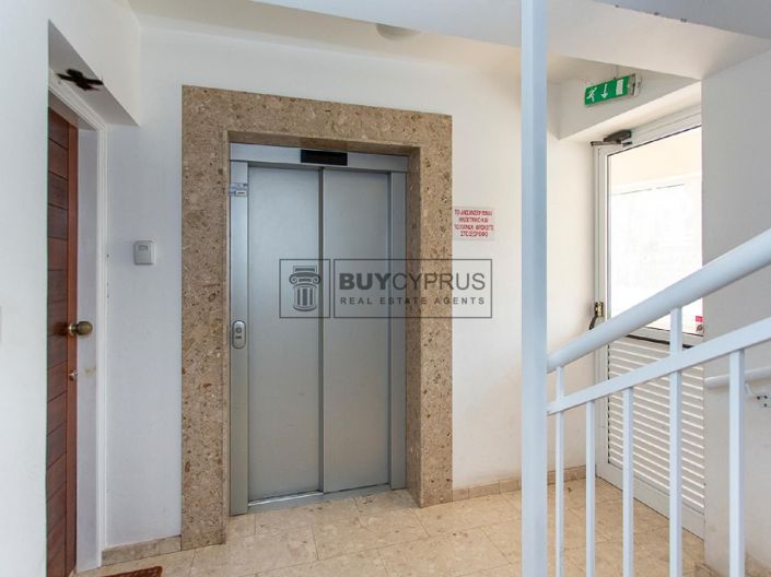 Image No.20-3 Bed Apartment for sale