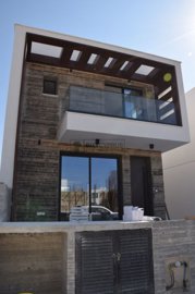 Detached Villa For Sale  in  Yeroskipou