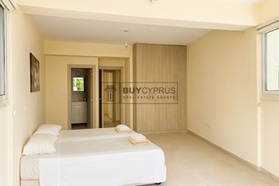 Detached Villa For Sale  in  Tombs of the Kings