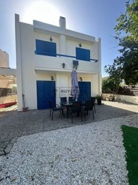 Detached Villa For Sale  in  Chlorakas