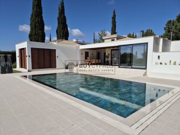 Detached Villa For Sale  in  Aphrodite Hills
