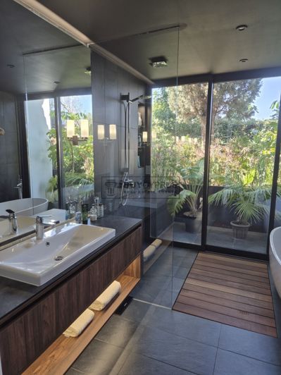Image No.18-4 Bed Villa for sale