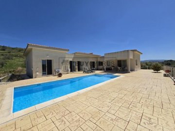 Detached Villa For Sale  in  Polemi