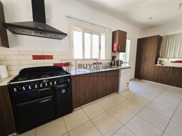 Detached Villa For Sale  in  Polemi