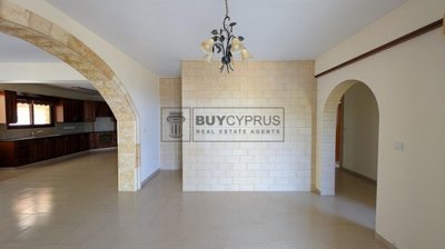 Detached Villa For Sale  in  Argaka