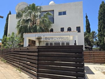 Building For Sale  in  Coral Bay