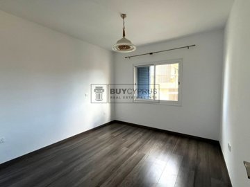 Apartment For Sale  in  Tombs of the Kings