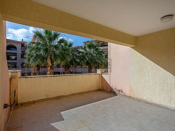 Image No.12-2 Bed Townhouse for sale