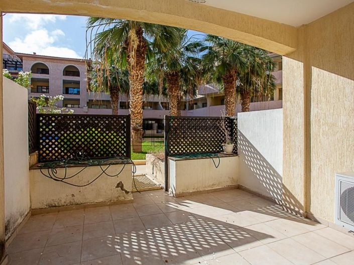 Image No.13-2 Bed Townhouse for sale