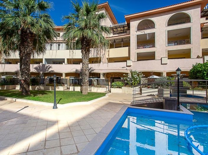 Image No.14-2 Bed Townhouse for sale
