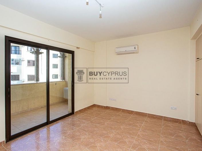 Image No.6-2 Bed Townhouse for sale
