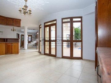 Detached Villa For Sale  in  Ypsonas