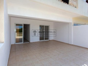 Apartment For Sale  in  Tombs of the Kings