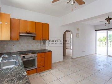 Apartment For Sale  in  Tombs of the Kings