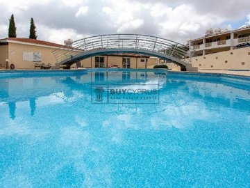 Apartment For Sale  in  Peyia