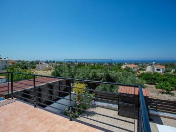Detached Villa For Sale  in  Peyia
