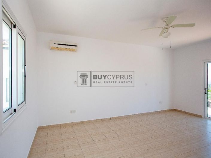 Image No.20-3 Bed Villa for sale