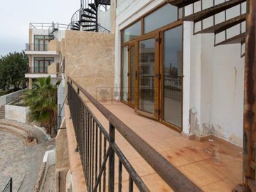 Town House For Sale  in  Anavargos