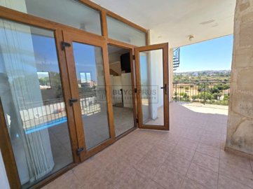 Town House For Sale  in  Anavargos