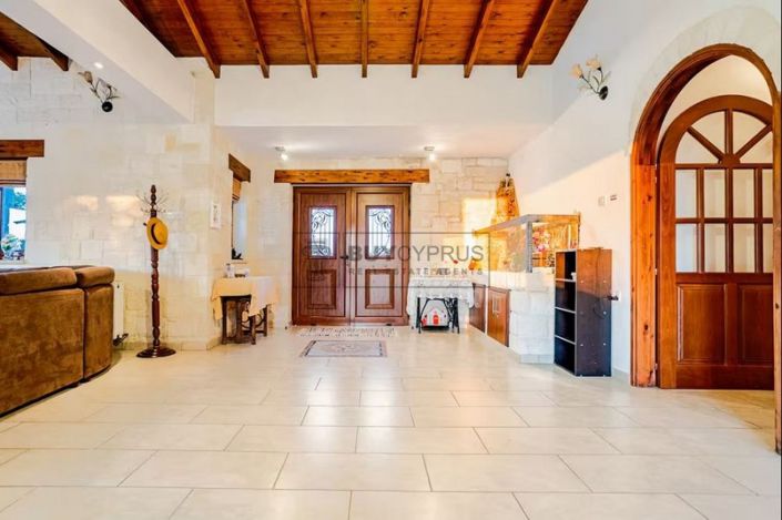 Image No.12-3 Bed Villa for sale