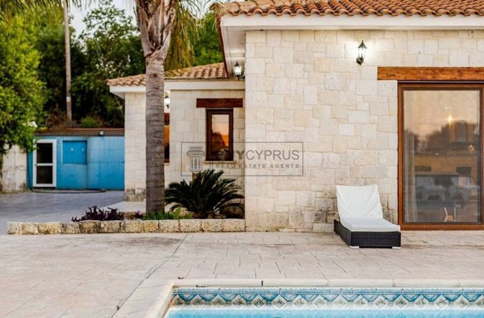 Image No.40-3 Bed Villa for sale