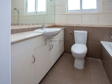 Town House For Sale  in  Chlorakas
