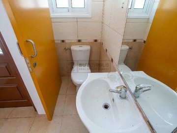 Town House For Sale  in  Chlorakas