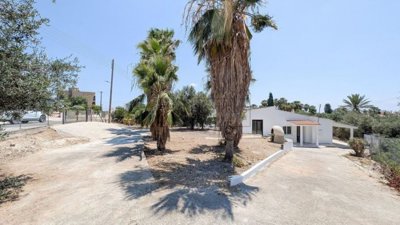 Detached Villa For Sale  in  Anarita