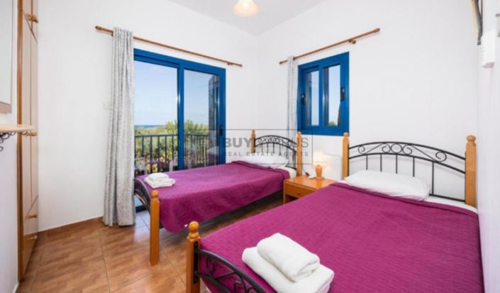Image No.17-3 Bed Villa for sale