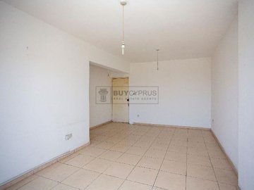 Apartment For Sale  in  Paphos Town