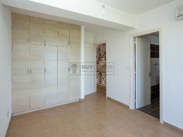 Semi Detached Villa For Sale  in  Argaka