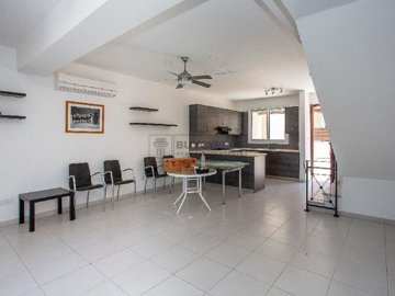 Semi Detached Villa For Sale  in  Argaka