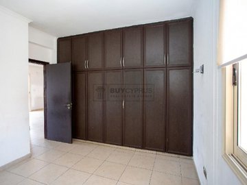 Apartment For Sale  in  Tombs of the Kings