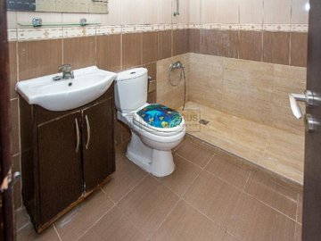 Apartment For Sale  in  Tombs of the Kings