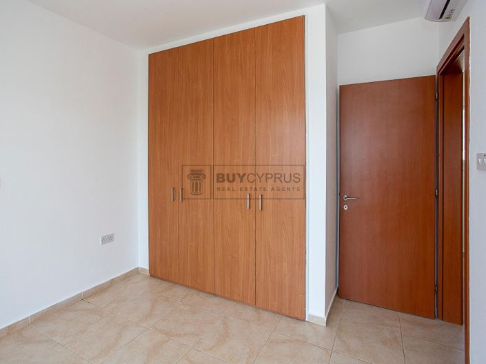 Image No.13-2 Bed Townhouse for sale