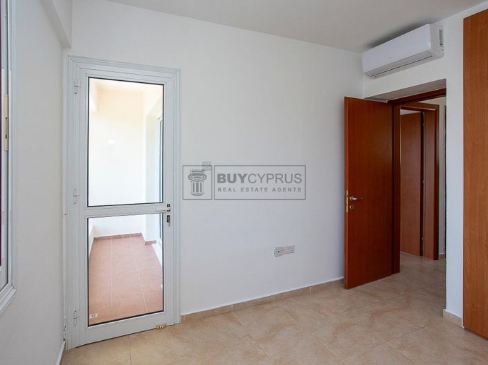 Image No.16-2 Bed Townhouse for sale
