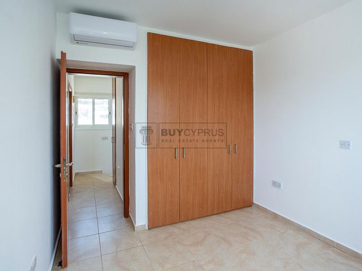 Image No.17-2 Bed Townhouse for sale