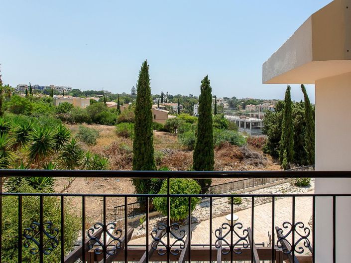 Image No.3-2 Bed Townhouse for sale