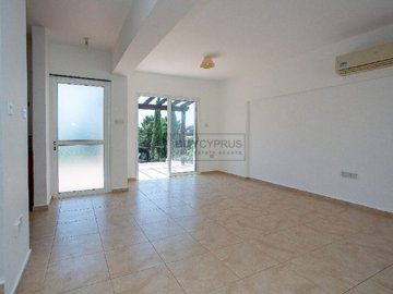 Town House For Sale  in  Chlorakas